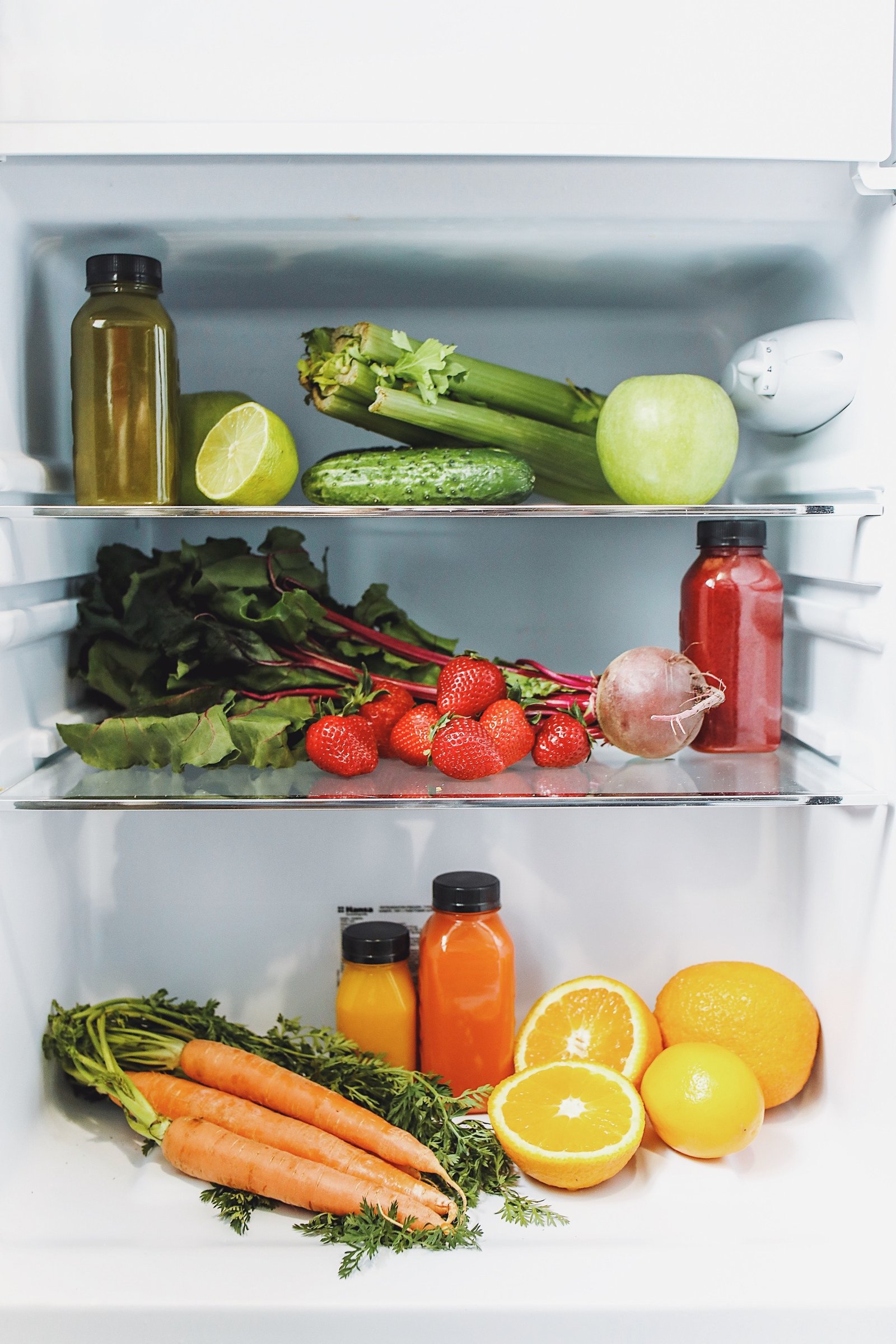 produce fruits vegetables in fridge